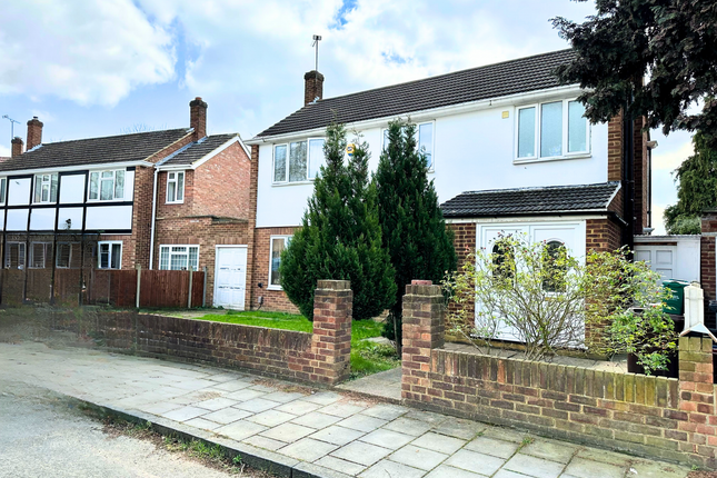 3 bed detached house