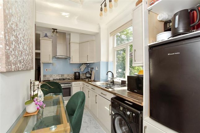 Compton Avenue, Gidea Park, Essex 3 bed maisonette for sale