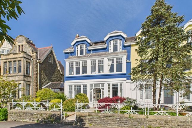 Penllwyn Park, Carmarthen 4 bed semi