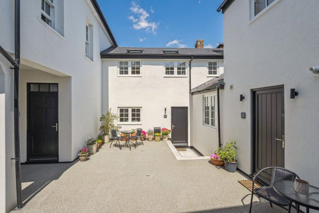 Bucklersbury, Hitchin, SG5 2 bed mews for sale