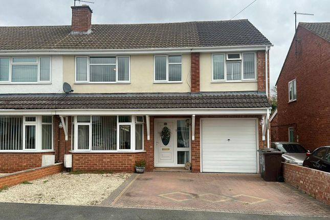 4 bedroom semi-detached house for sale