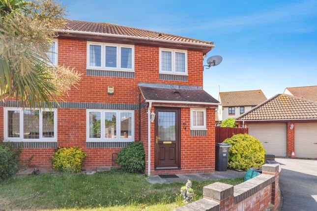 3 bedroom link detached house for sale