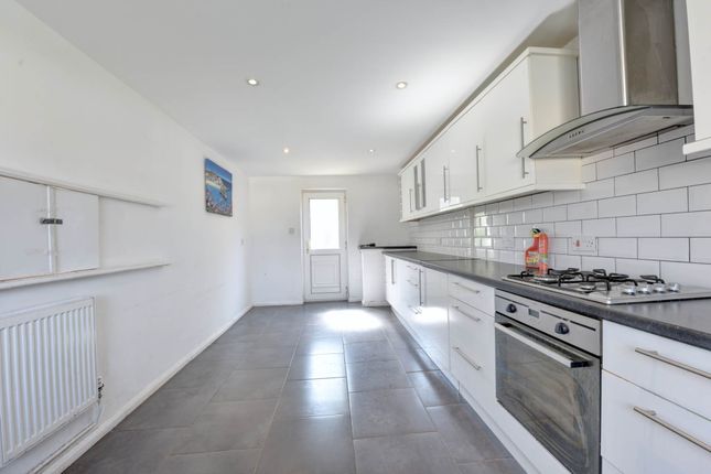 Crisp Road, Henley On Thames 2 bed terraced house for sale