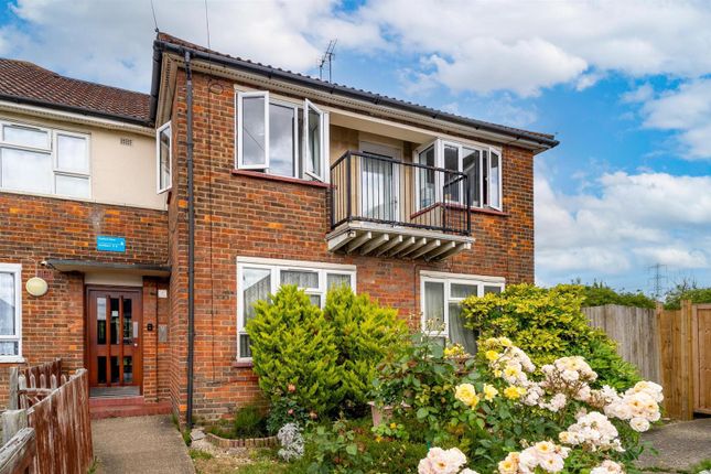 Tuxford Close, Borehamwood WD6 1 bed apartment for sale