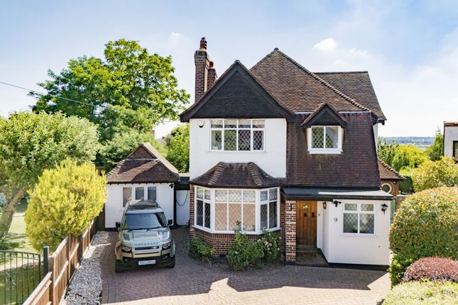 Forest Side, Buckhurst Hill, IG9 3 bed detached house for sale