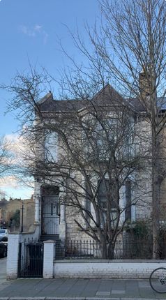 4 bed terraced house