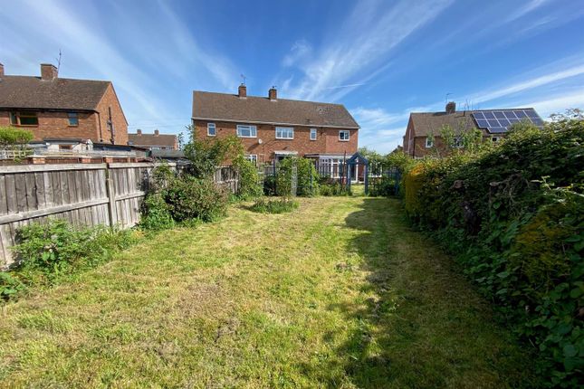 5 bedroom semi-detached house for sale