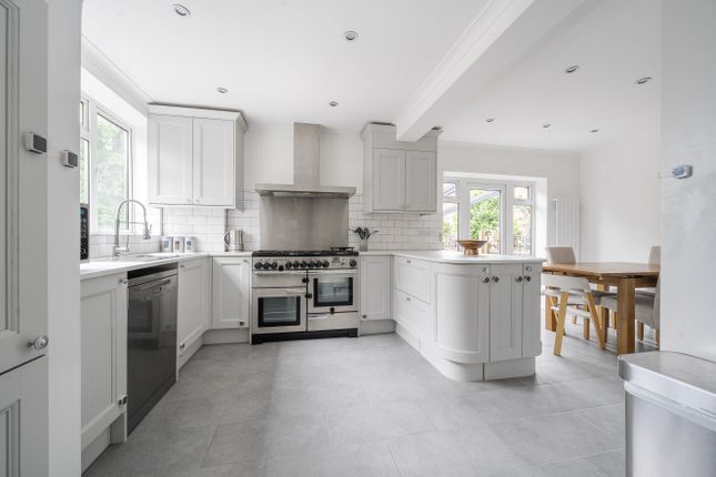 4 bedroom semi-detached house for sale