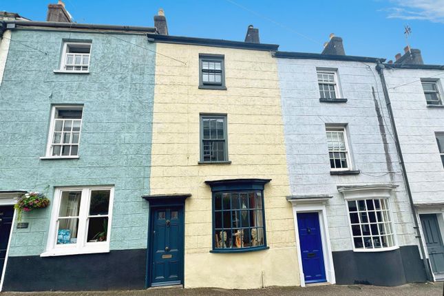 4 bedroom terraced house for sale
