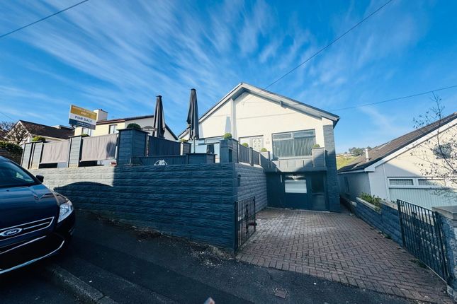 Alma Road, Maesteg CF34 4 bed detached bungalow for sale
