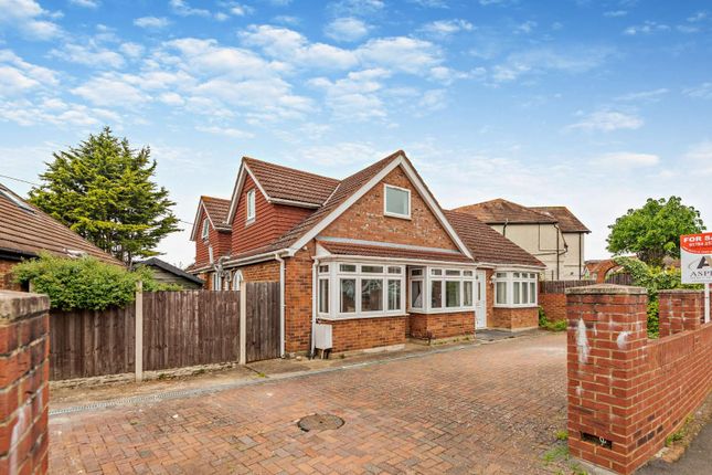 Station Crescent, Ashford TW15 4 bed house for sale