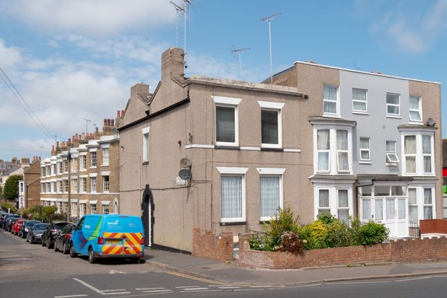 West Cliff Road, Ramsgate CT11 1 bed flat for sale