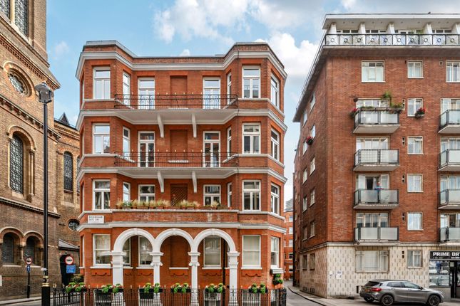 Buckingham Gate, London SW1E 2 bed flat for sale
