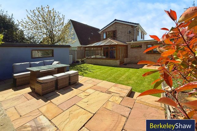 Wignalls Meadow, Hightown, Liverpool 3 bed detached house for sale