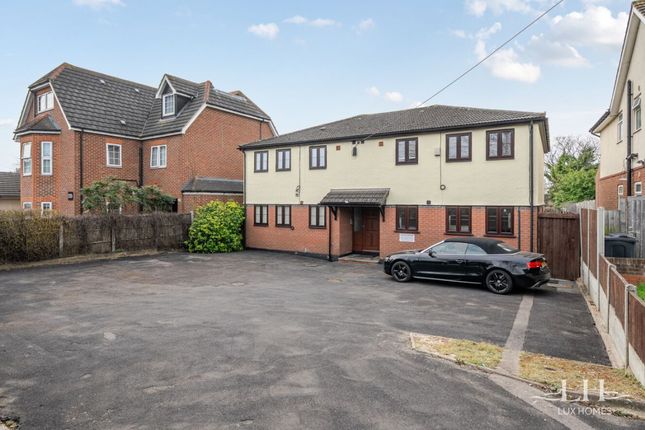 Rainham Road, Rainham 1 bed flat for sale