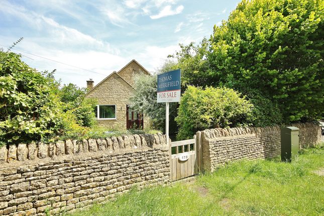 Wroslyn Road, Freeland, OX29 2 bed detached bungalow for sale