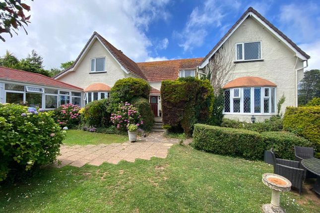 8 bedroom detached house for sale