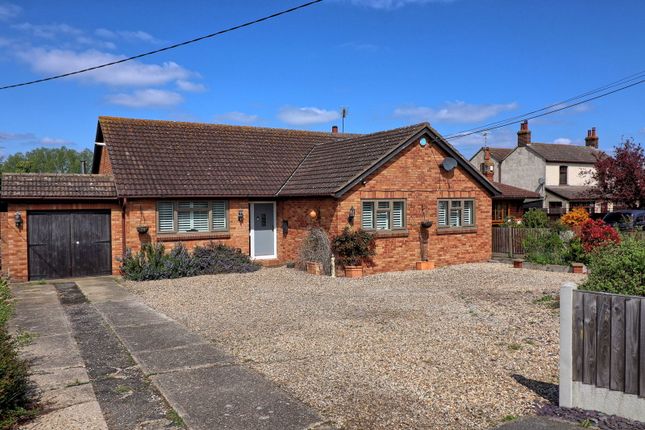Steeple Road, Chelmsford CM3 3 bed detached bungalow for sale