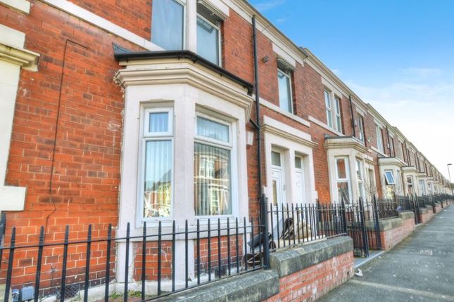 2 bedroom ground floor flat for sale