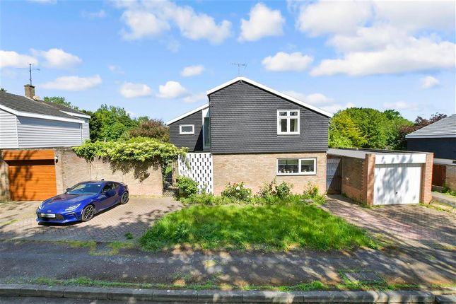 4 bed detached house