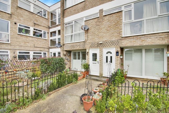 2 bedroom maisonette for sale