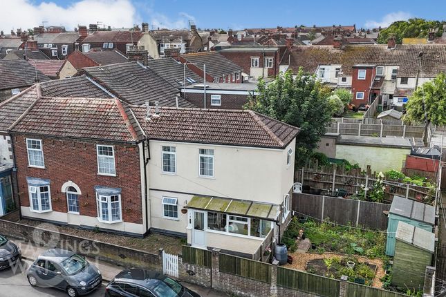 Nile Road, Gorleston, Great Yarmouth 3 bed end of terrace house for sale