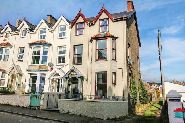 Glasfor Terrace, Cricieth|Criccieth... 5 bed end of terrace house for sale