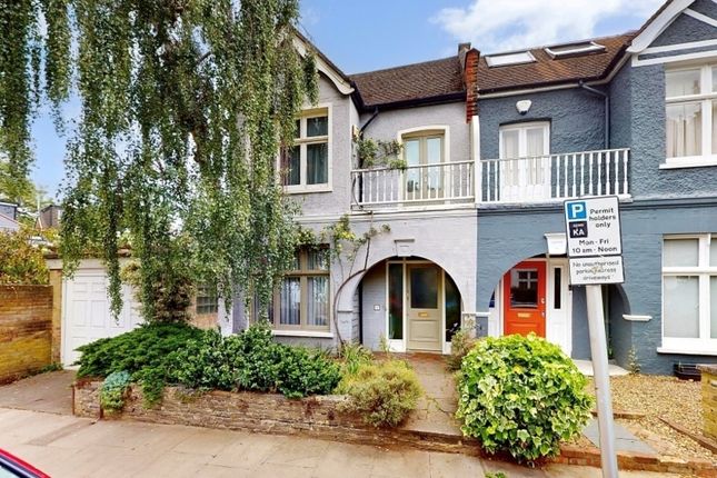 Burlington Avenue, Kew, Richmond... 4 bed semi