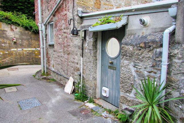 Elms Close Terrace, Penzance TR18 2 bed end of terrace house for sale