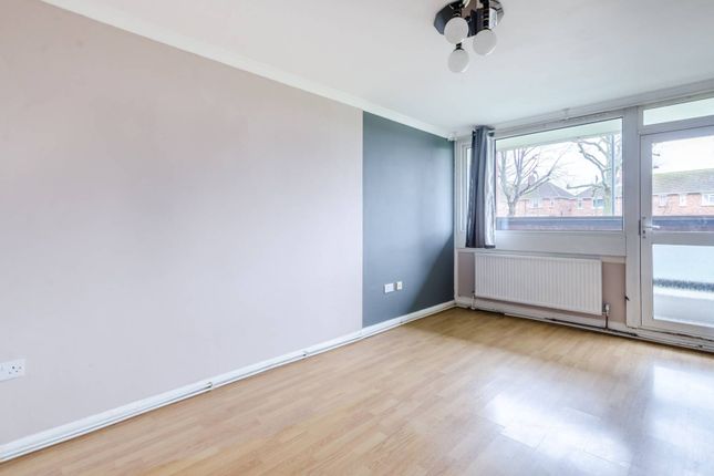Phipps Bridge Road, CR4, Mitcham, CR4 1 bed flat for sale