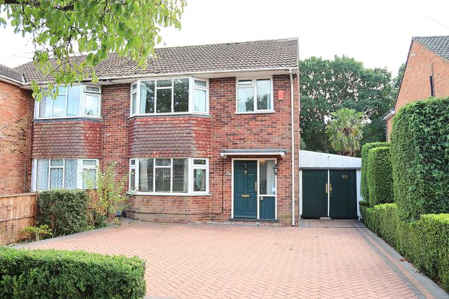 West Heath Road, Farnborough GU14 3 bed semi