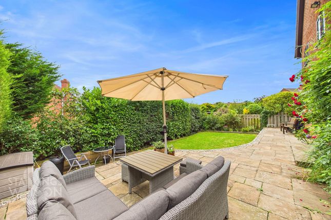 Yarmouth Road, Blofield, Norwich 5 bed detached house for sale