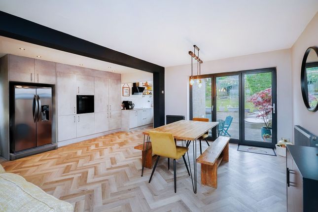 Everard Avenue, Sheffield S17 3 bed detached house for sale