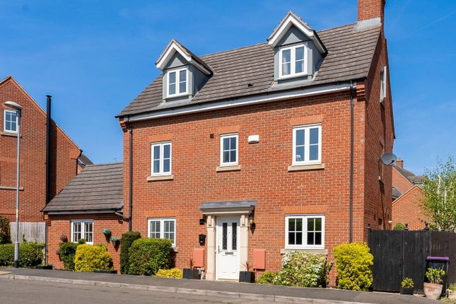 Ross Drive, Stamford PE9 5 bed detached house for sale