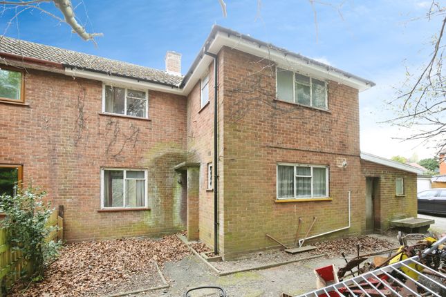Ivor Road, Mancetter, Atherstone 3 bed semi