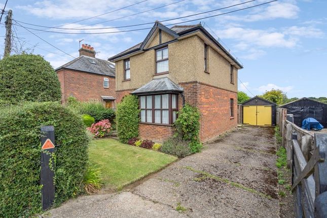 Main Road, Naphill HP14 3 bed detached house for sale