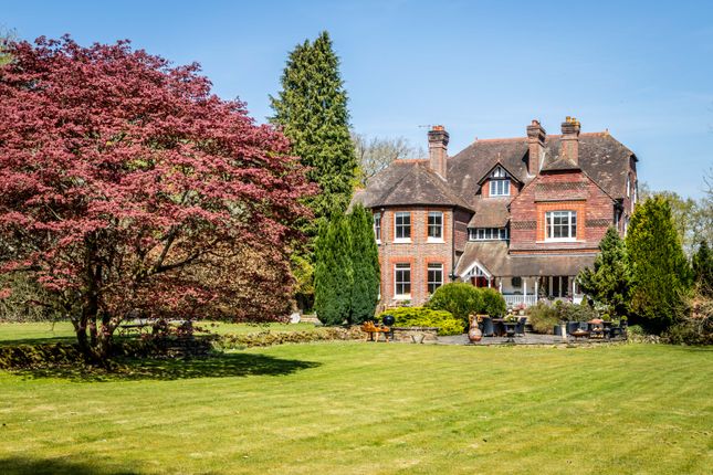 8 bedroom detached house for sale