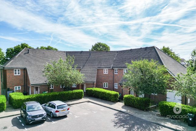 3 bedroom ground floor maisonette for sale