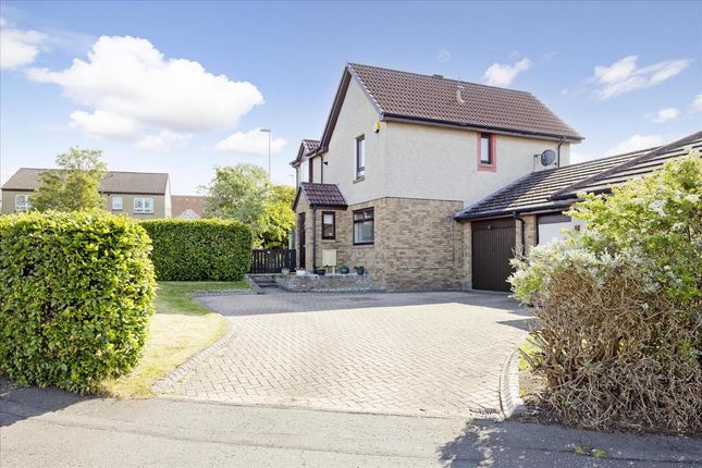 3 bed semi-detached house