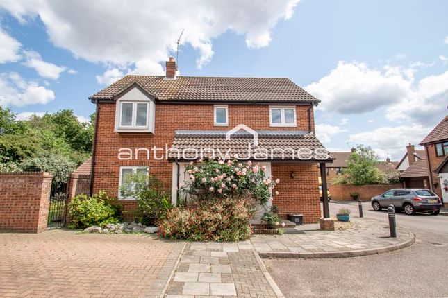 4 bed detached house