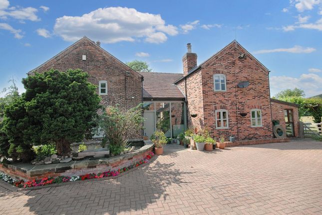 Doncaster Road, Wakefield WF4 7 bed detached house for sale