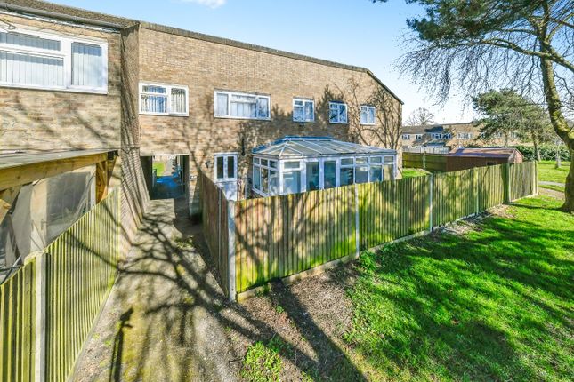 5 bedroom end of terrace house for sale