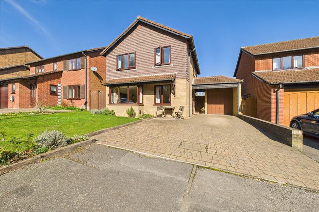 Tiffany Close, Wokingham, Berkshire... 4 bed detached house for sale