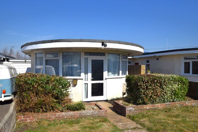 2 bed detached bungalow
