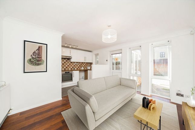 Lime Close, London E1W 3 bed end of terrace house for sale