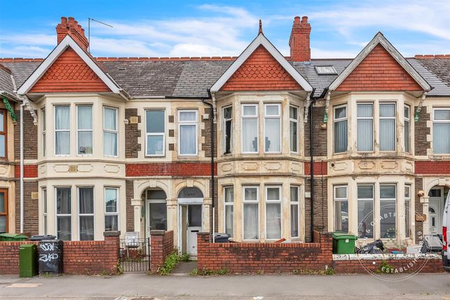 4 bedroom terraced house for sale