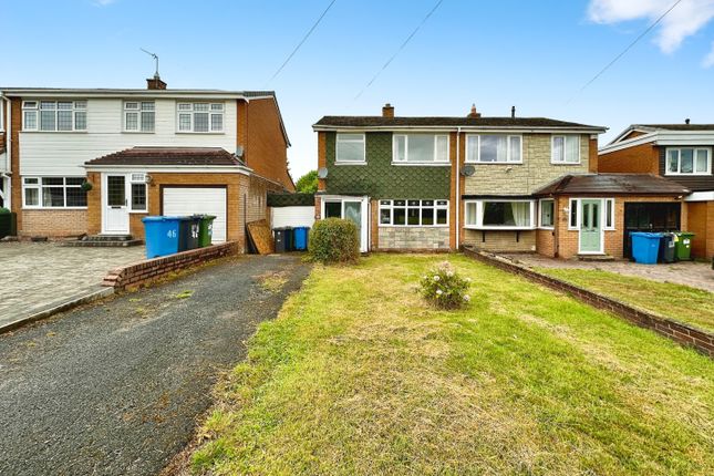Manor Drive, Wolverhampton WV10 3 bed semi