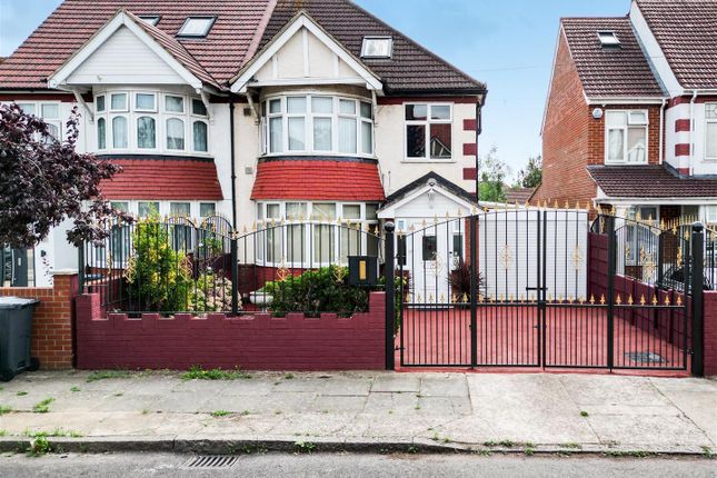 Greencroft Road, Heston TW5 3 bed semi