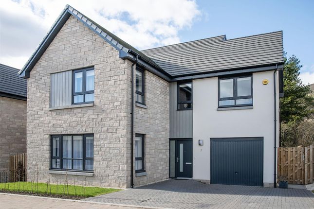 5 bedroom house for sale