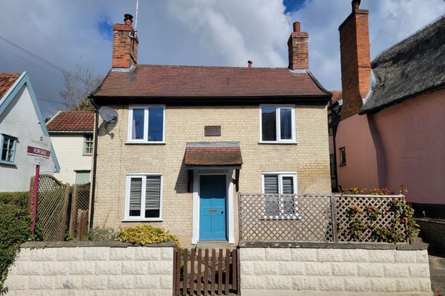 2 bed detached house